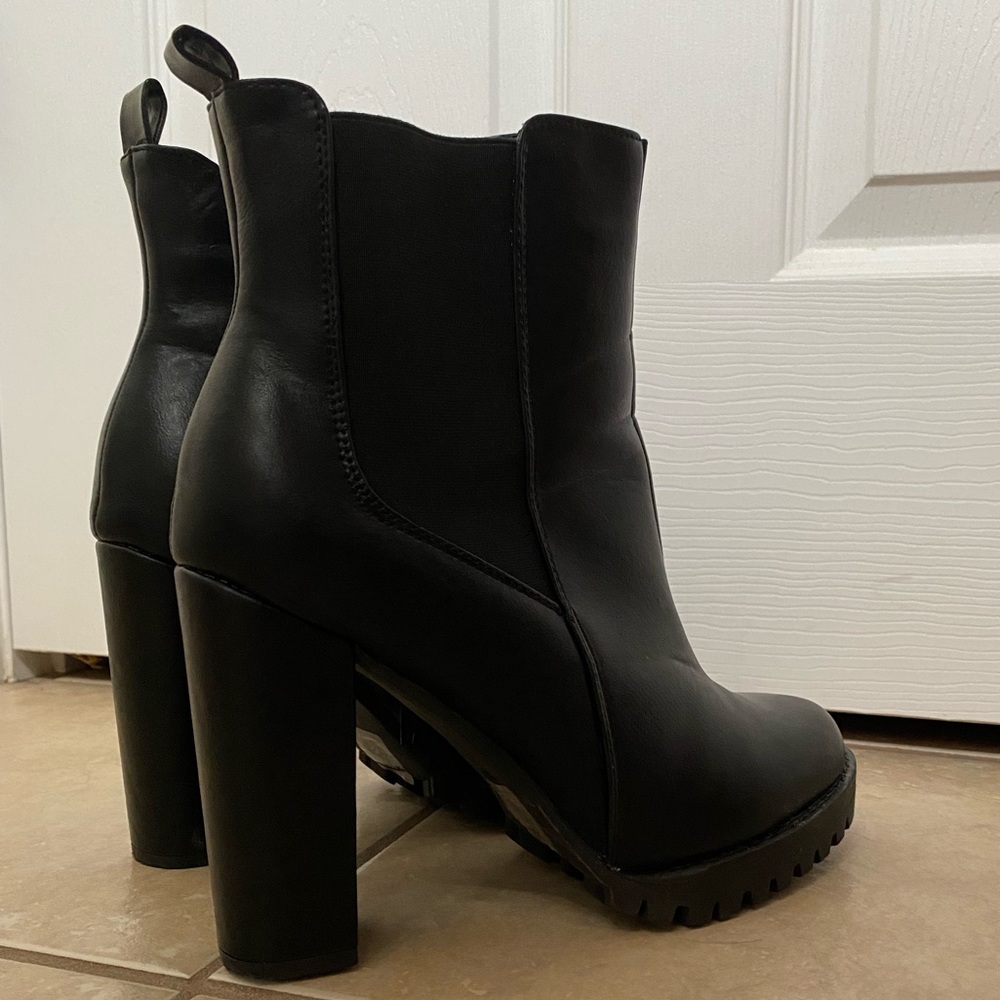 Boots - Picture 2 of 3